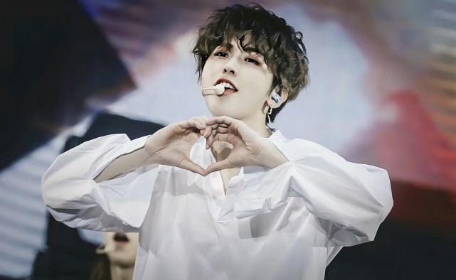 蔡徐坤代言的白啤,蔡徐坤代言百事无糖可乐大瓶