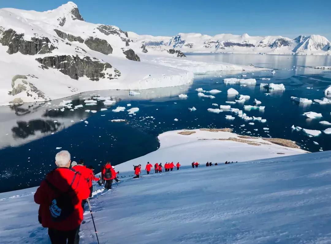 皮艇上漂流,皮筏艇海上