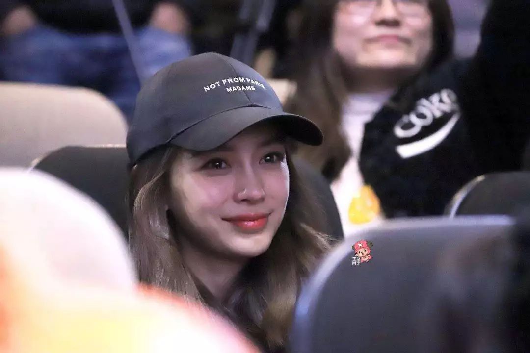 油腻！爱装逼！用力过猛！真的有人喜欢黄晓明吗？