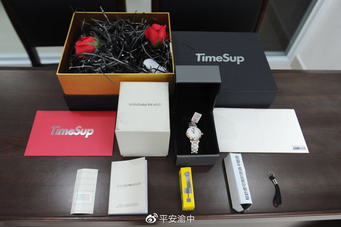 重庆警方破获古董诈骗案,江西破获特大假冒名表案