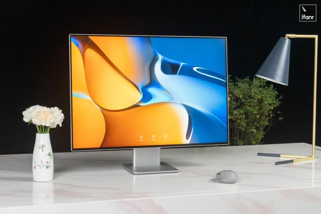 华为MateView显示器：28英寸的超大屏幕，会是最好的办公伙伴吗？