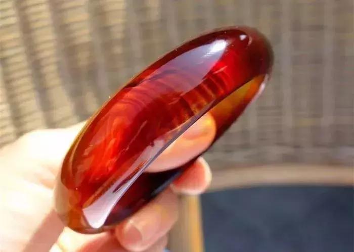 稀世珍宝缅甸琥珀,珍贵的琥珀