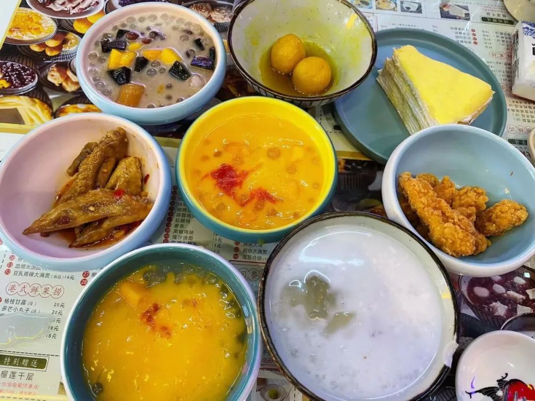 抖音红了的食物,成都自助甜品20元随便吃