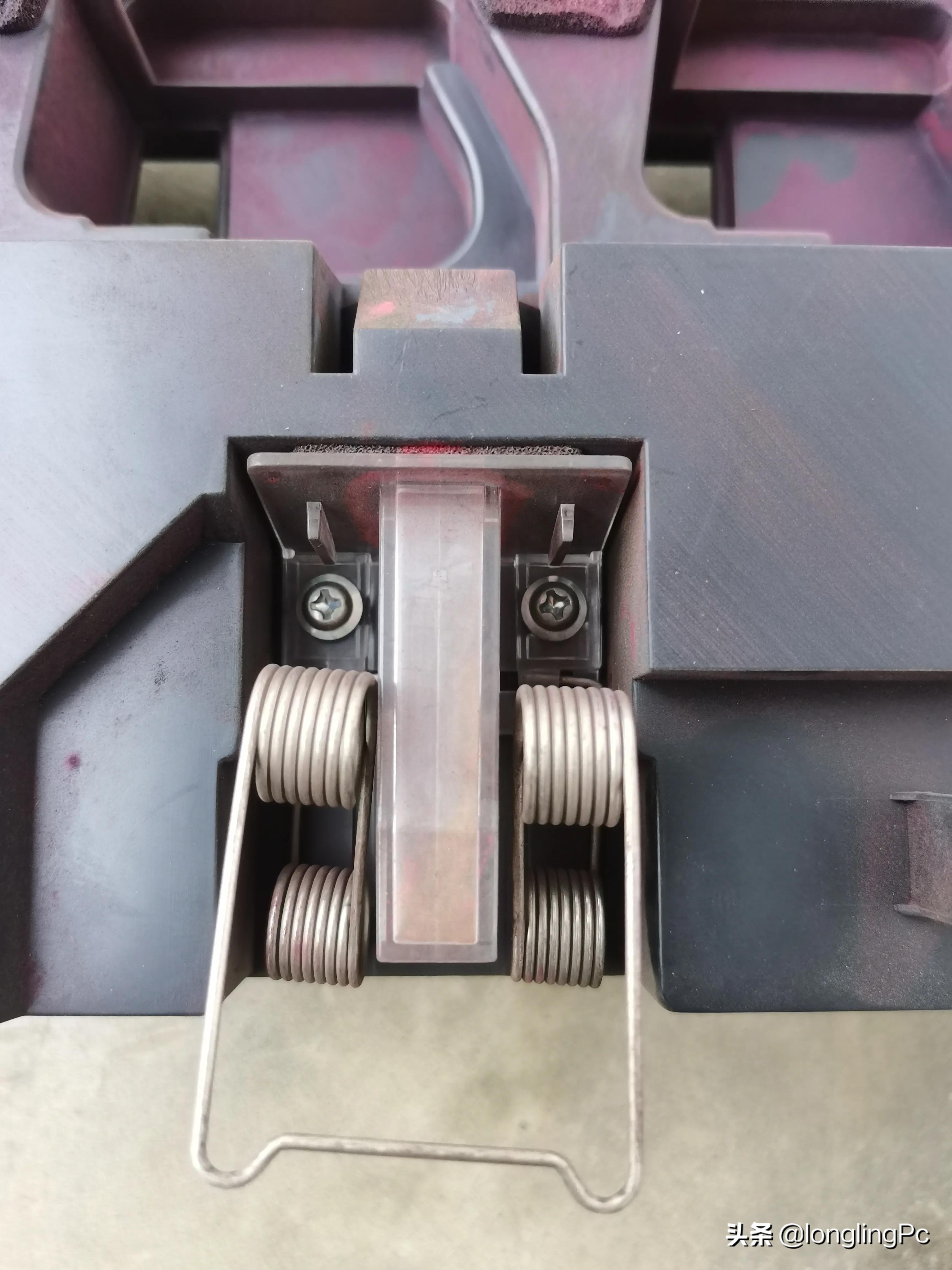 美能达彩色复印机提示墨粉不足,美能达c226废粉盒漏粉