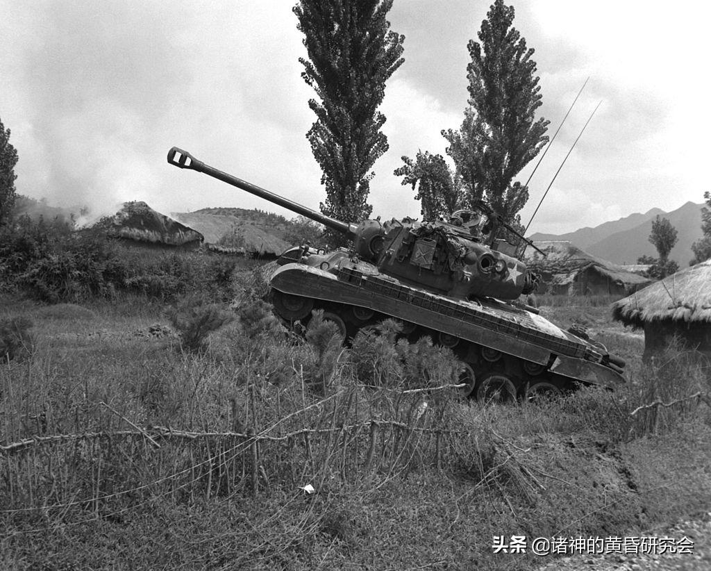 虎式坦克vs潘兴坦克谁更强,m26潘兴坦克vs虎式坦克