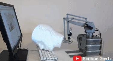 癌症女孩奇迹痊愈,90后女子研究出癌症不用动刀