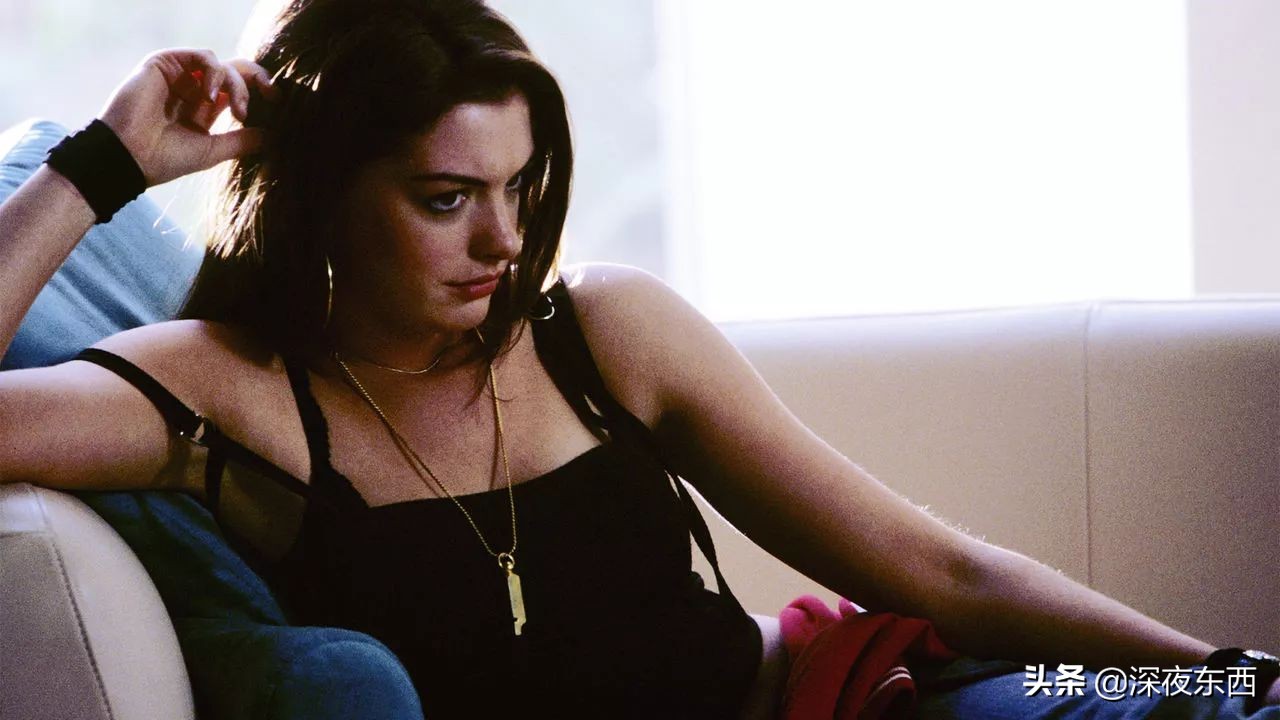 她曾被美国人黑成狗，还碰到*子骗**男友，光鲜背后原来处处都是坑