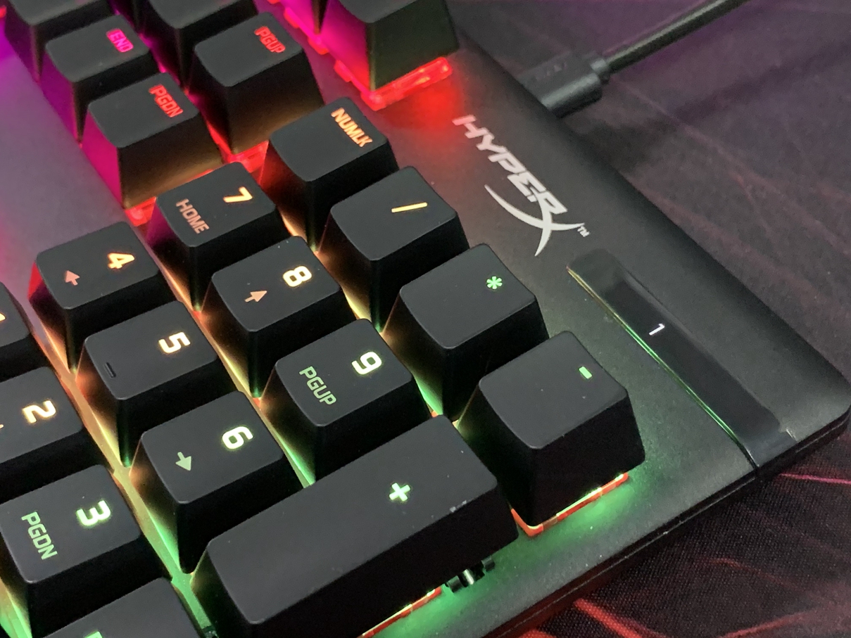 最值得入手的青轴无线机械键盘,入门级机械键盘红轴推荐