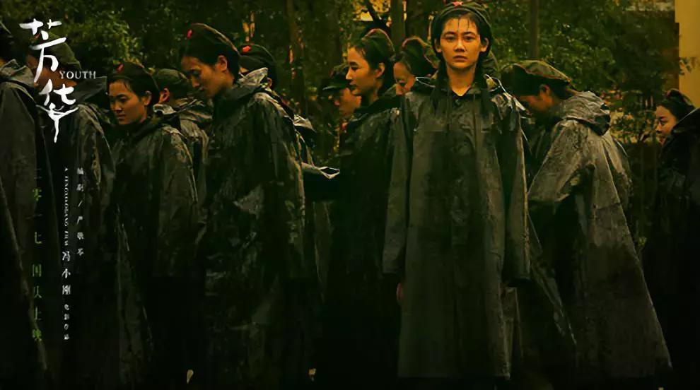 网红素颜拍视频被10万人谩骂：“你看起来很恶心！”