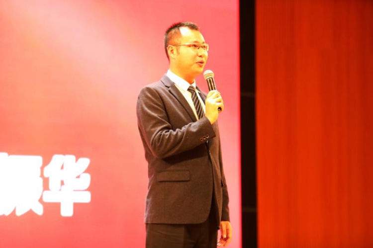 恒大足校新闻头条,恒大足校专访