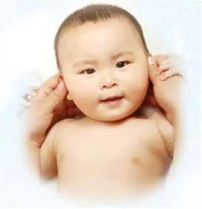 10-12个月宝宝抚触操教学,7-9个月婴儿抚触按摩教程