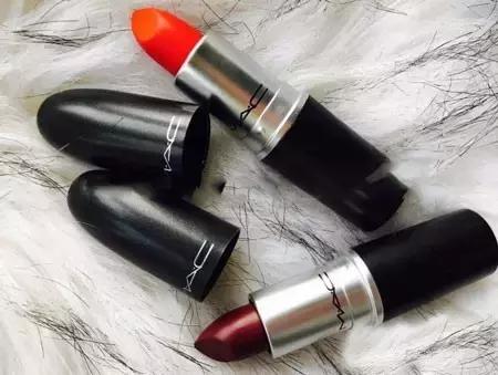 雅诗兰黛辨别真假视频水乳,sk2和雅诗兰黛区别