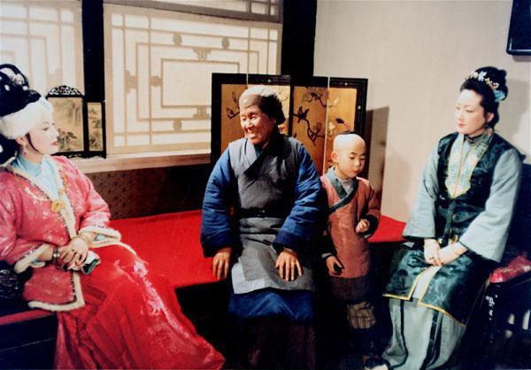 职场红楼梦：公关大咖刘姥姥的“降维战略”教你如何运营高端人脉