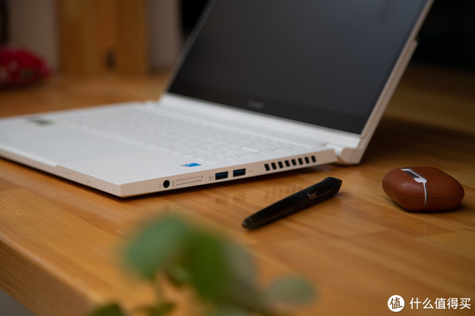 宏碁conceptd3ezel翻转创作本,宏碁conceptd3