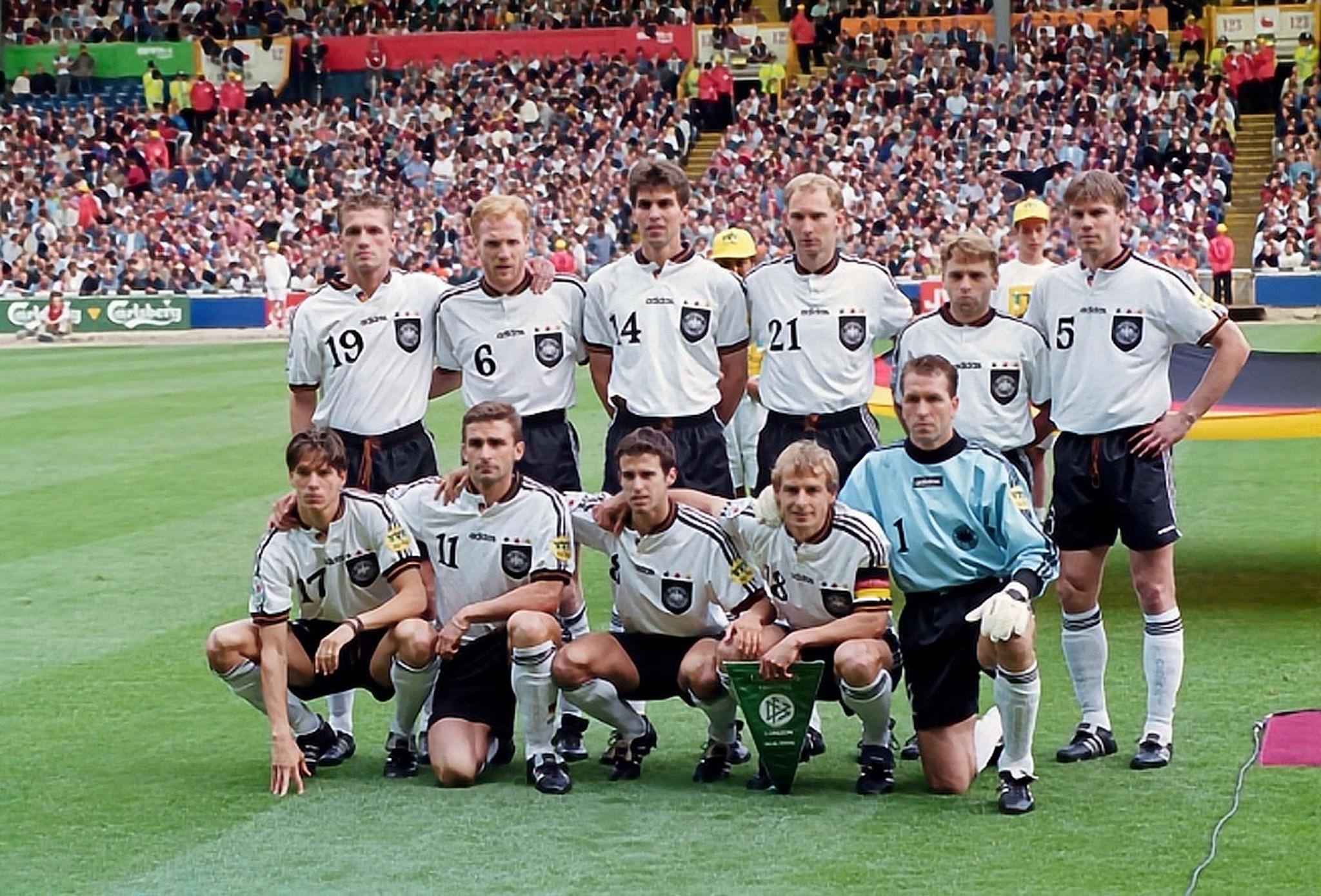 回忆1995年国家足球队比赛,经典回顾2000年欧锦赛决赛