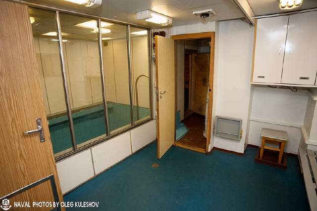 环境差工资待遇低,潜艇兵的真实待遇