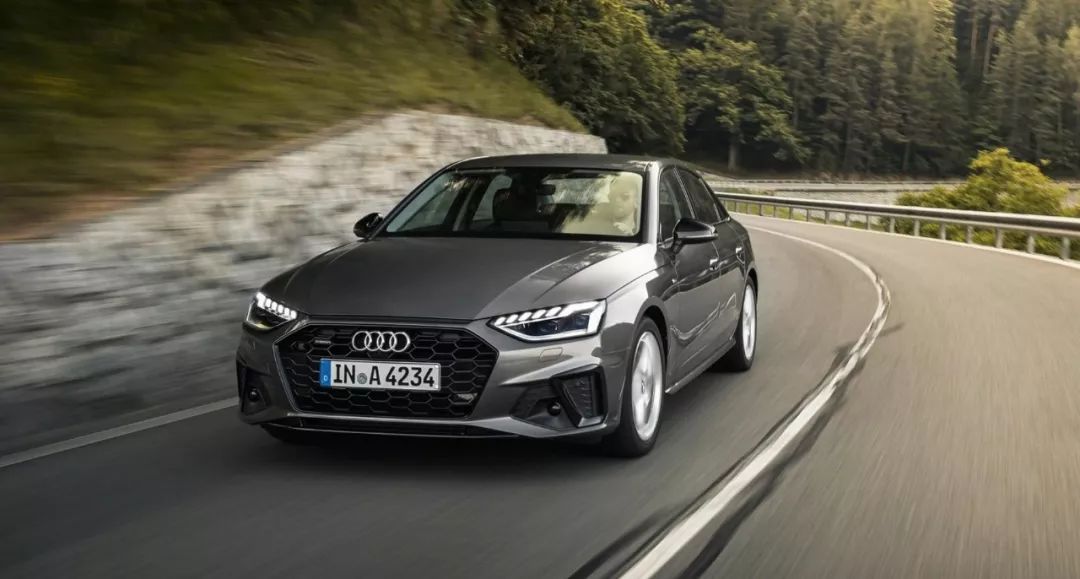 奥迪史上最有力的回击广告,奥迪a42025新款