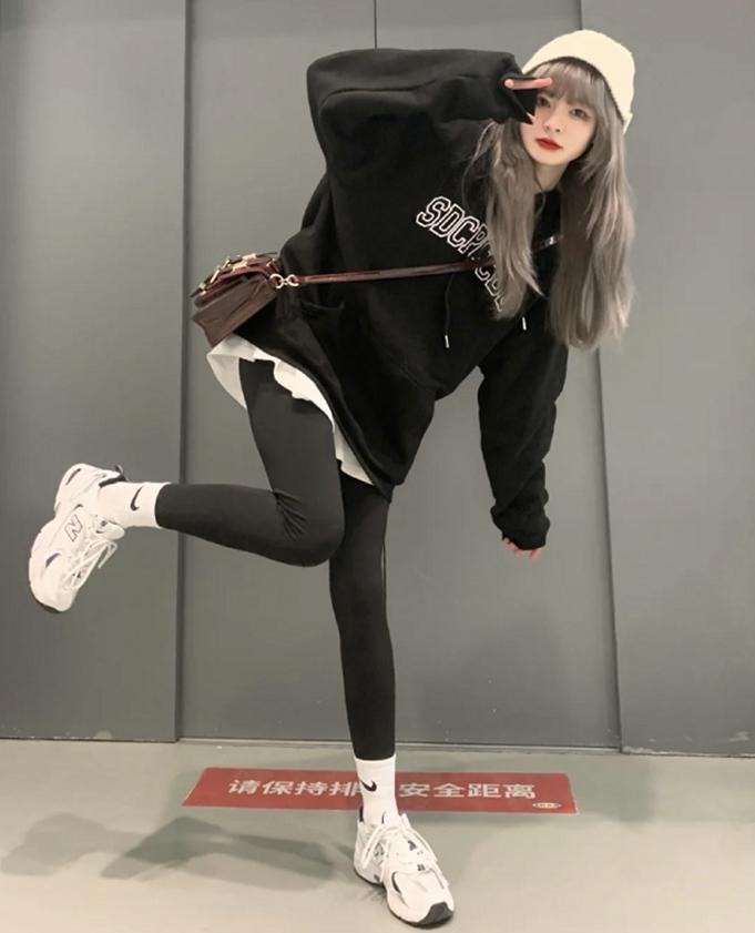 小腿粗穿鲨鱼裤搭配长袜好看吗,鲨鱼裤显腿粗怎么办