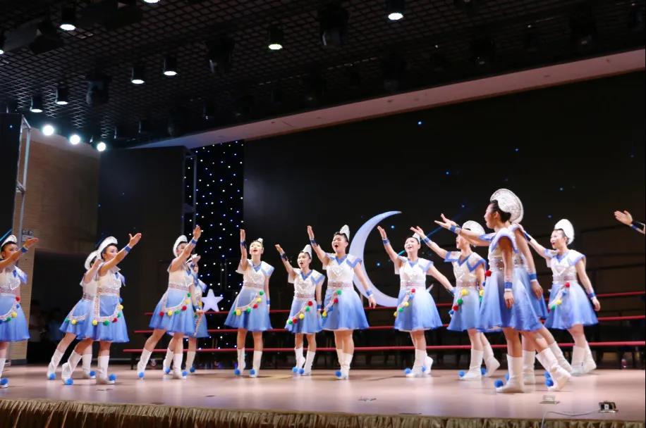 激人上进、助人成功，请欣赏渝北南华中学风采