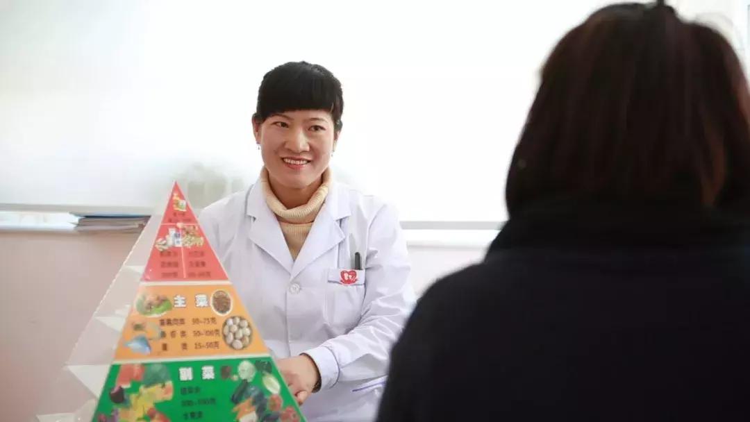 新春走基层除夕夜医院,新春走基层医院