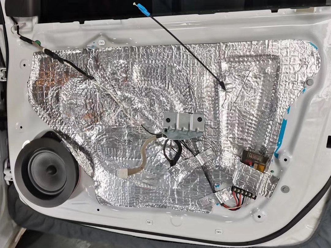 17款雪佛兰科鲁兹改装音响,雪佛兰科鲁兹原车音响更换