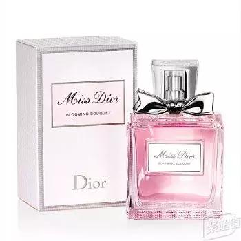 夏季香水什么味道好闻又持久,夏天香水都有哪些味道好闻