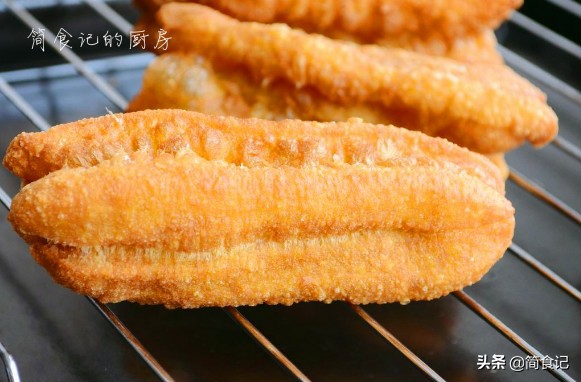 炸油条好吃真正的秘方,半小时快速炸油条的方法和配方