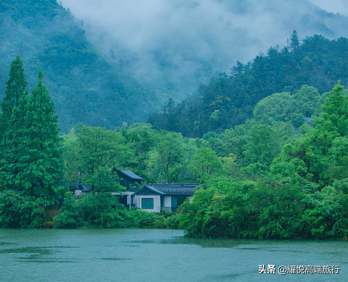 秋天去泡温泉能有多惬意,初秋适合去哪里泡温泉