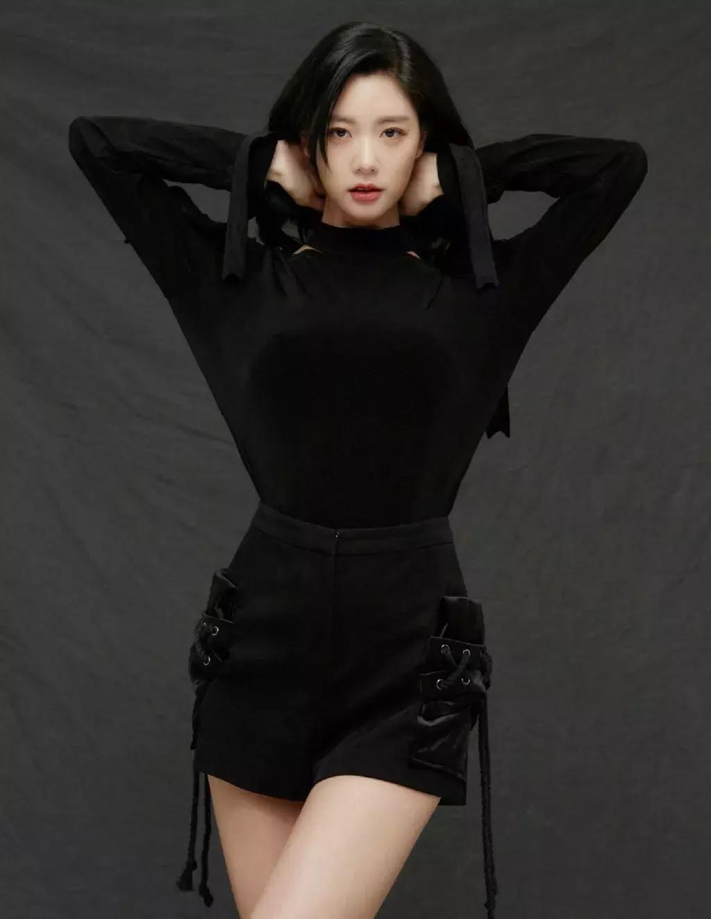 32岁的李成敏被称为亚洲第一美女,亚洲第一美人李成敏健身照片