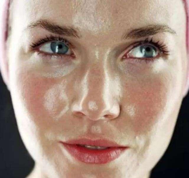 30岁皮肤暗沉用什么牌子的护肤品,各种皮肤适合哪种护肤品讲解