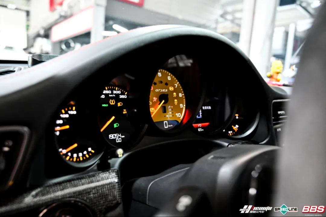 保时捷911gt3rs保养多少钱,提走一辆保时捷911gt3rs的过程