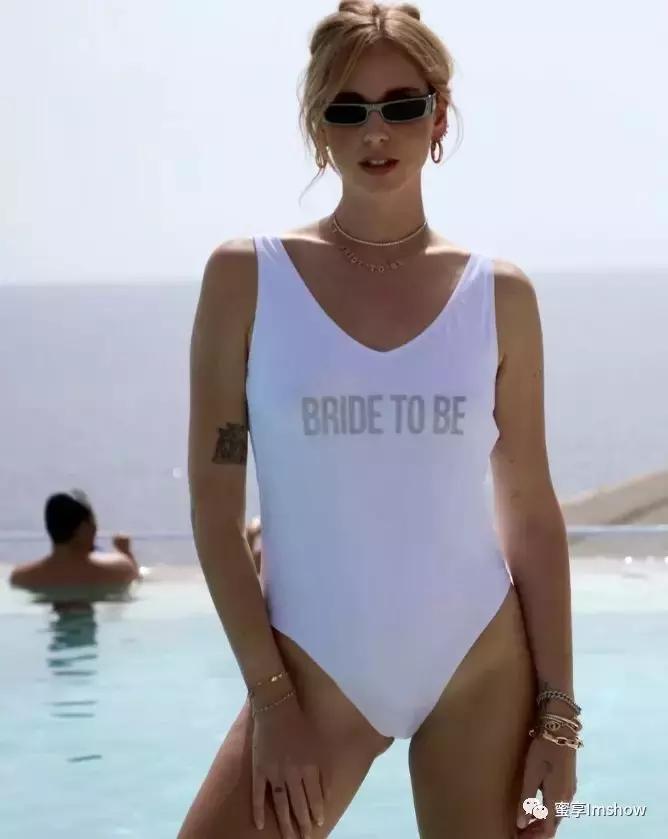 从法律系学生到宇宙时尚博主，Chiara做了些什么？