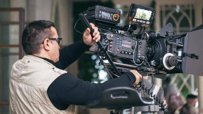 怎么知道网上的视频是不是专业摆拍?