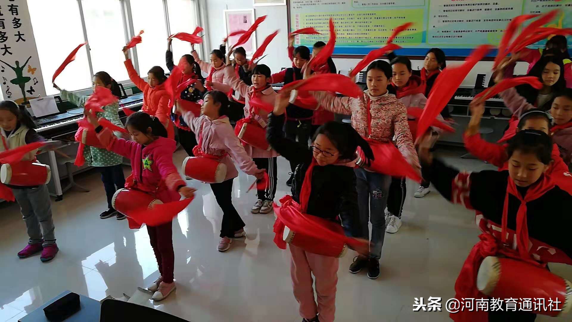 灏忓澶氬僵绀惧洟缂ょ悍鏍″洯,灏忓绀惧洟娲诲姩鐓х墖灞曠ず