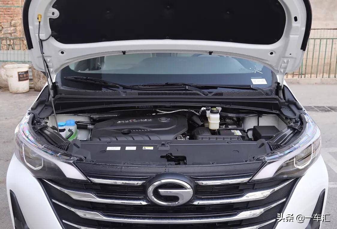 广汽传祺gm6手动挡好开吗,广汽传祺gm6七座精英版