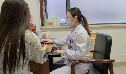 三次住进医院,她却说“看到你们就安心”!