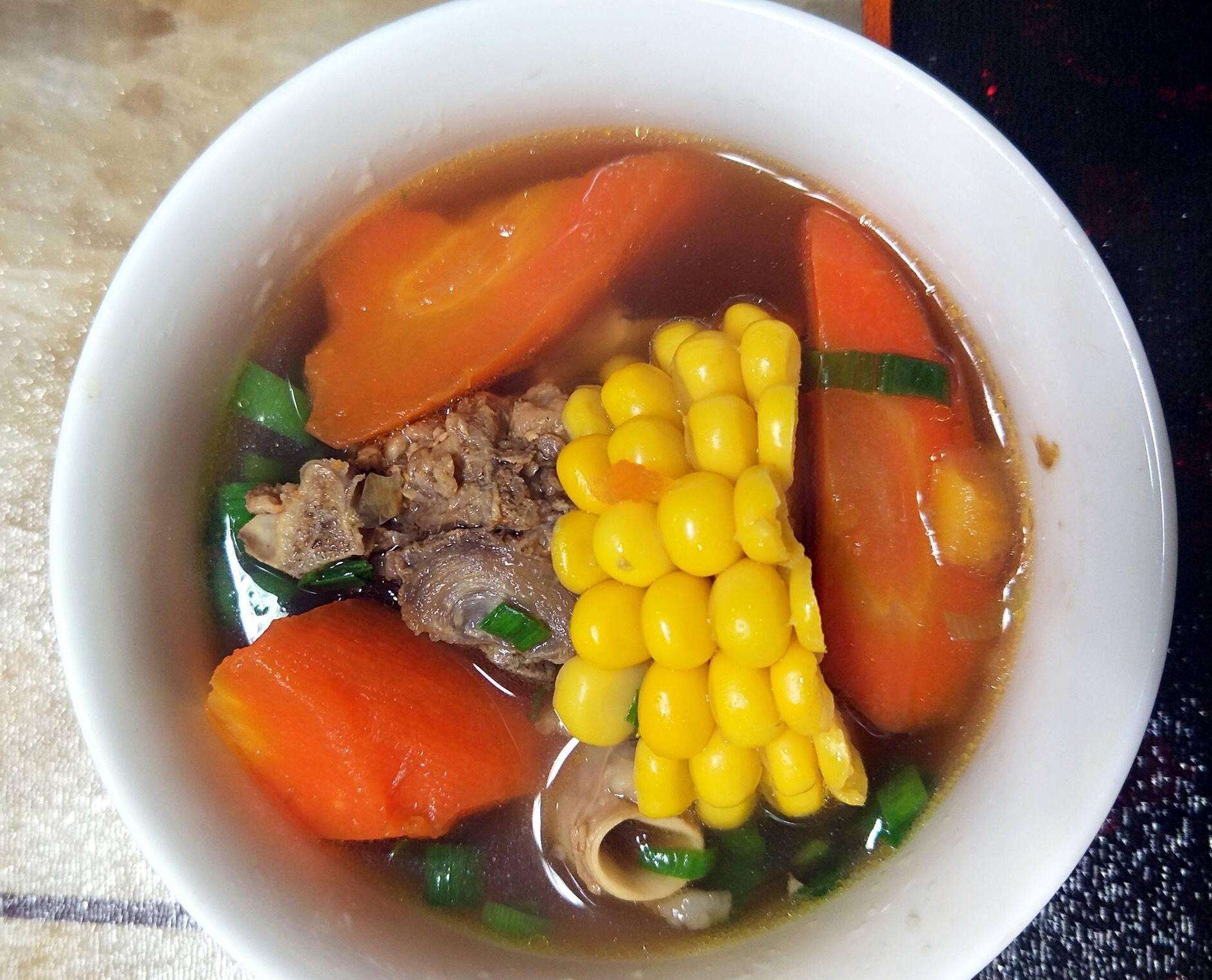 熬骨头汤要把肉剔了吗,熬骨头汤有沫子