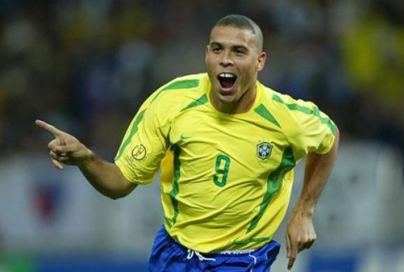 罗纳尔多多少届世界杯冠军,罗纳尔多认为世界足坛最佳阵容