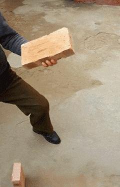 搞笑gif你们这些城里人太会玩了,搞笑gif逗比的世界你永远理解不了