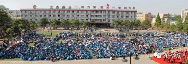 校园情思散文,青涩校园情散文