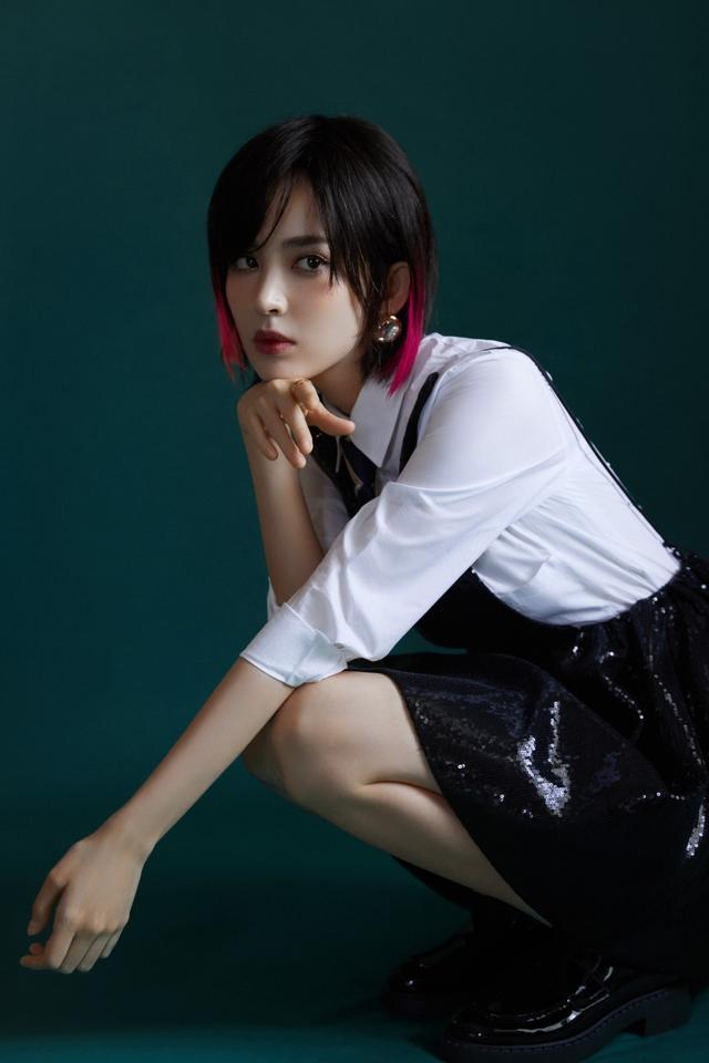 娜扎乔装打扮,娜扎换脸造型