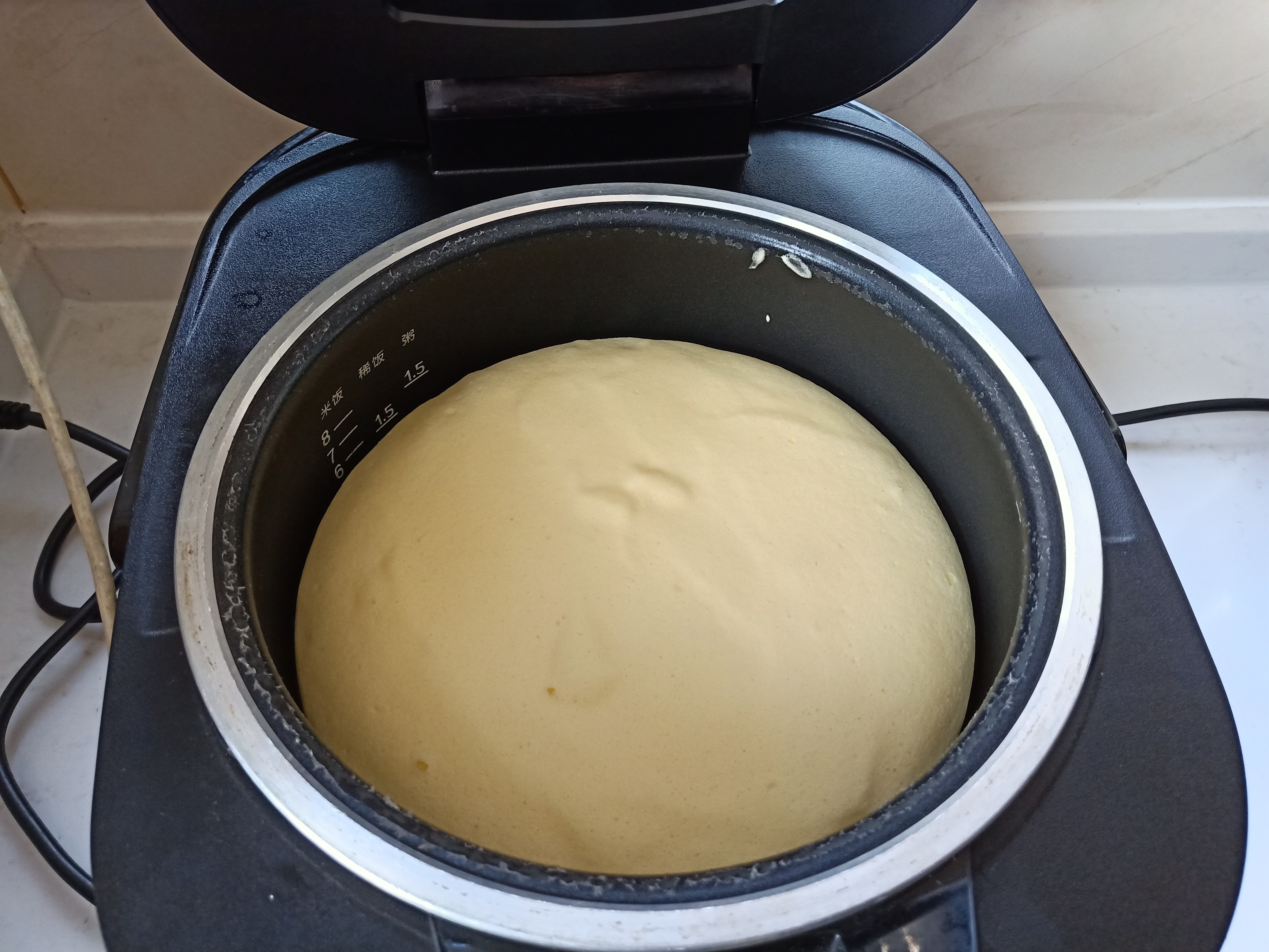 这才是手工电饭煲的正确做法,最简单的电饭锅蛋糕教程来啦