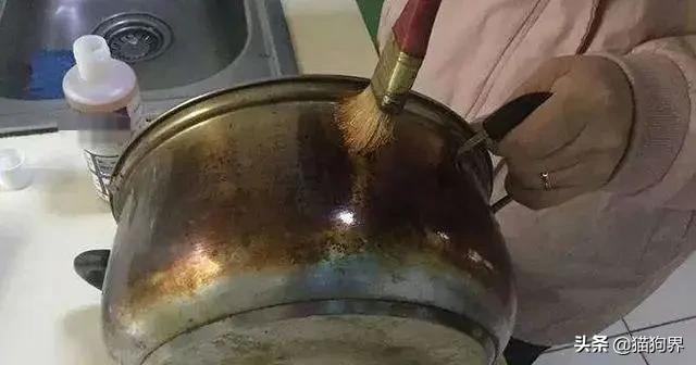不锈钢锅生锈烧黑了怎么清洗,不锈钢锅用前怎么处理才不生锈