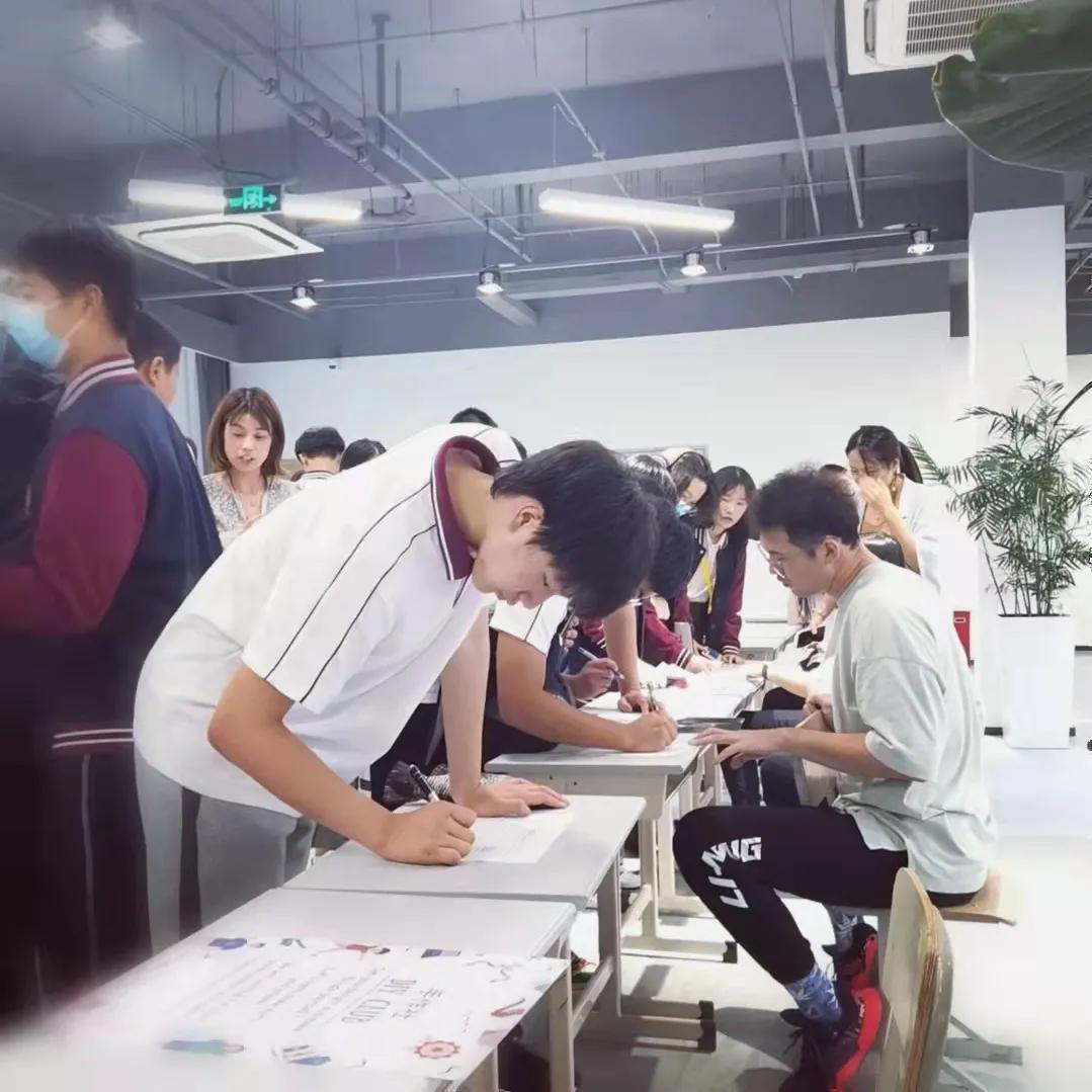 上海高藤致远创新学校收费,上海高藤致远创新学校怎么样