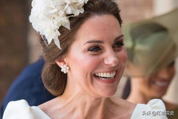 梅根凯特同框比美,凯特王妃和梅根同框图文