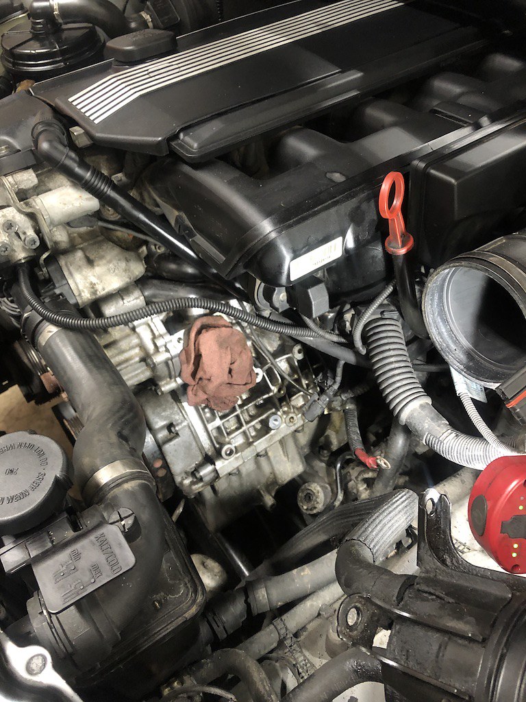 05年宝马3系整理：用宝来换来的抛锚车在专业修理工手中变废为宝