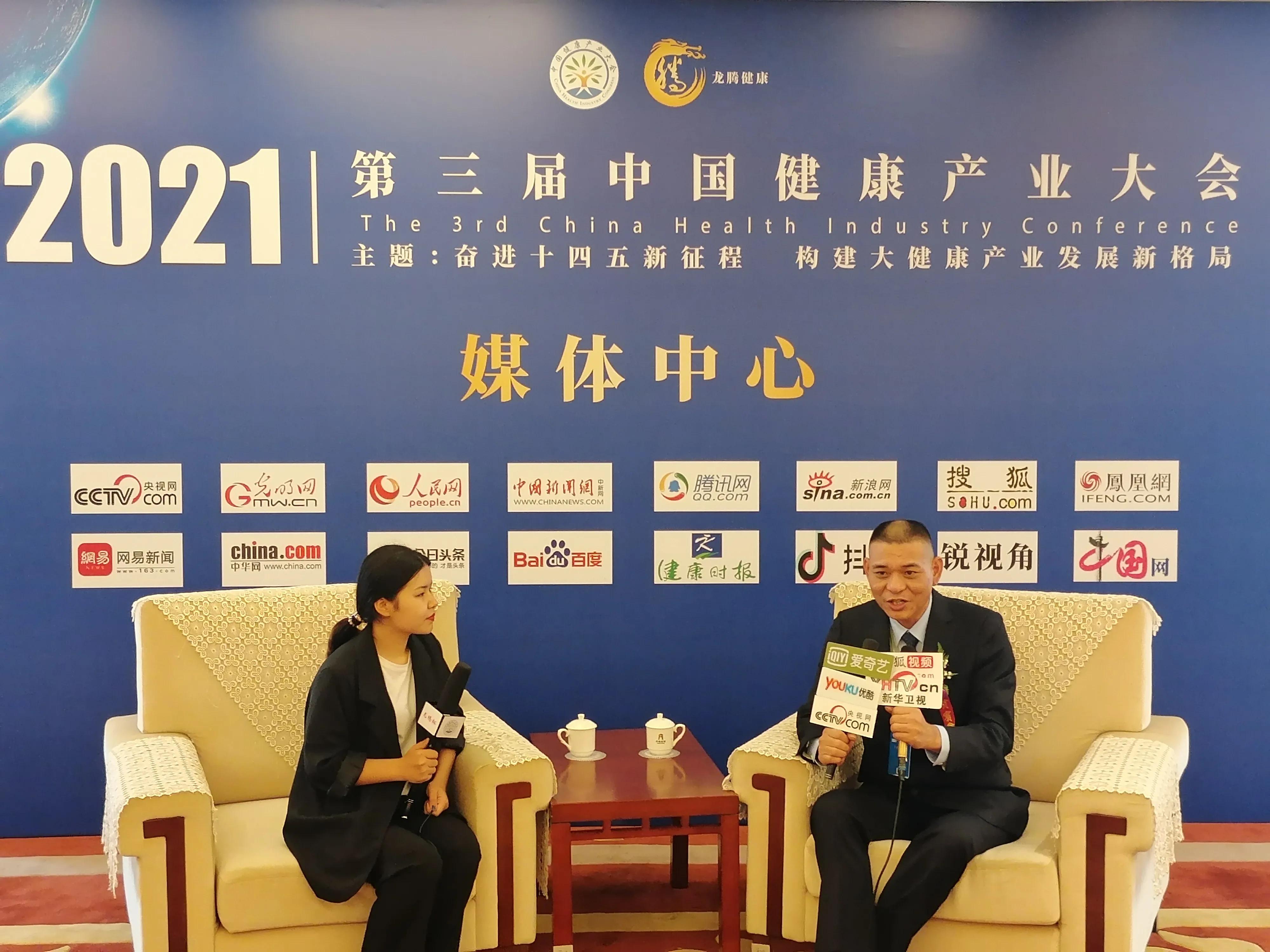 威王铸铁内胆电饭煲质量怎么样 (半球不锈钢内胆电饭煲测评)