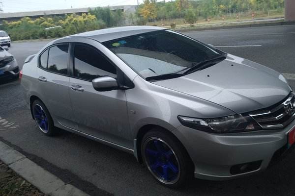 锋范发动机原地怠速抖动,锋范怠速不稳间歇性抖动解决方法