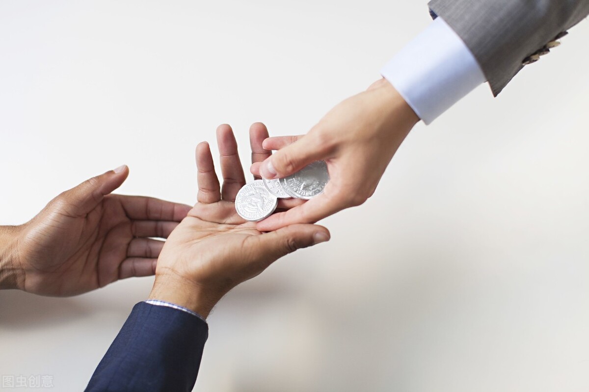 前同事问借钱如何高情商回答,同事上司借钱怎么高情商回复