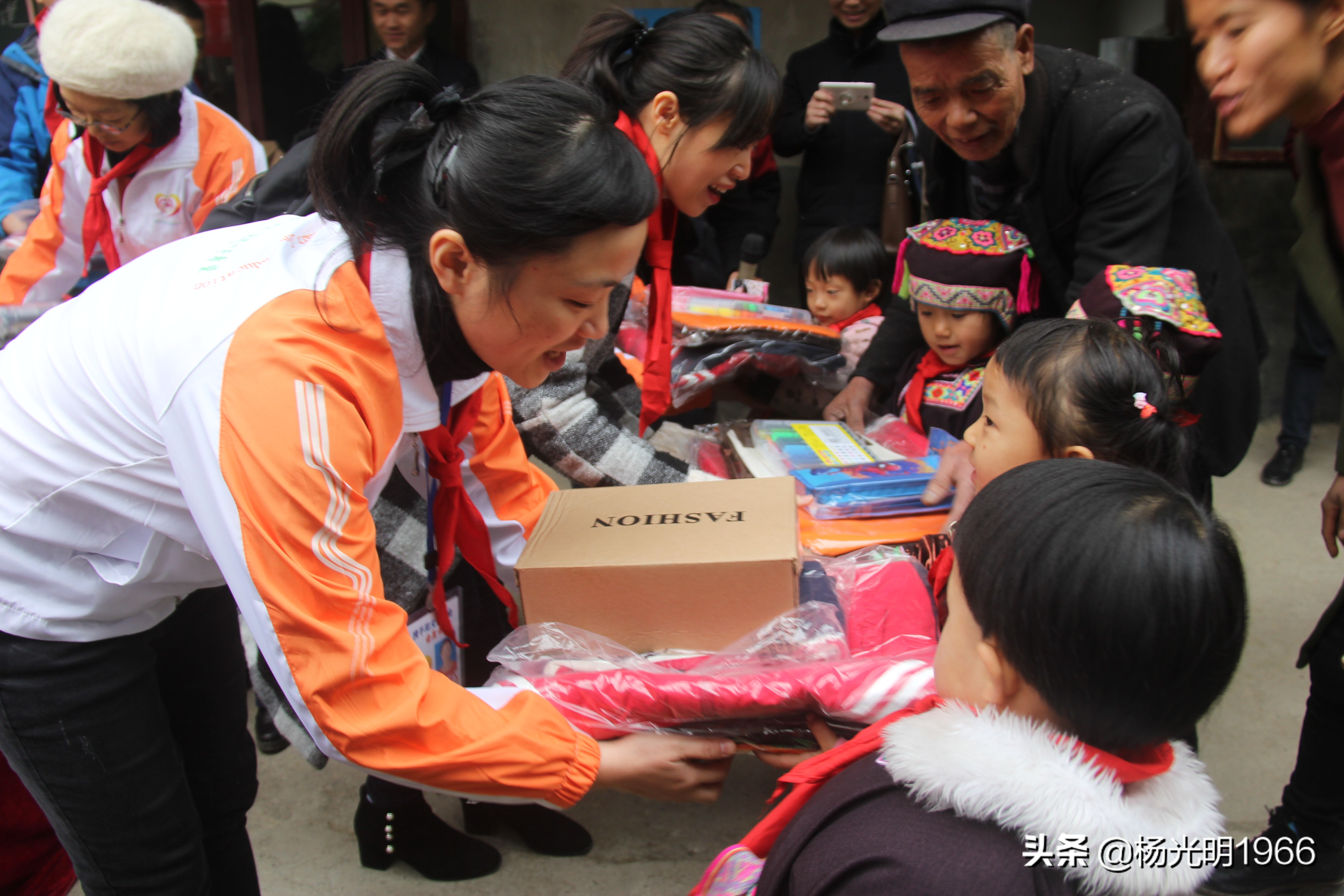 爱在苗乡女声完整版,爱在苗乡苗语版完整